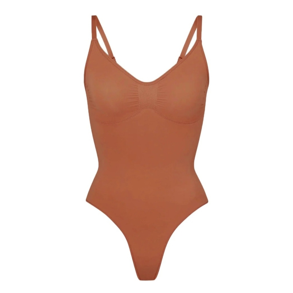 SKIMS Rare Seamless Sculpt Thong Bodysuit - SIZE S